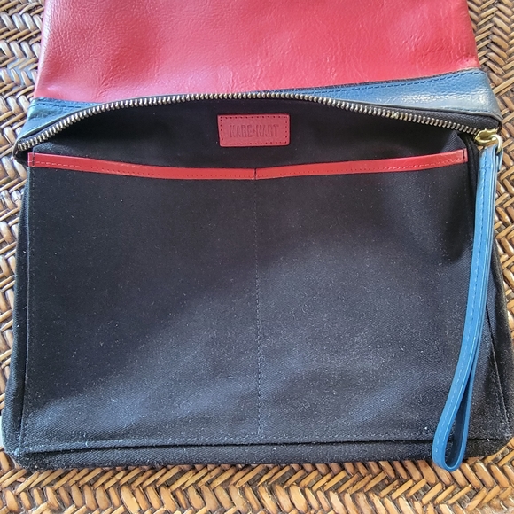 Hare + Hart Two-Tone Pebbled Leather Large Wristlet - Picture 3 of 9